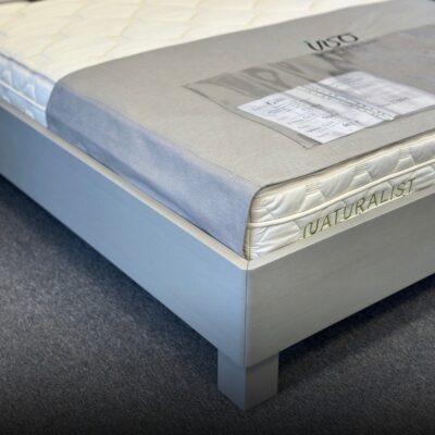 Lova ant kojelių, natūralus ąžuolas