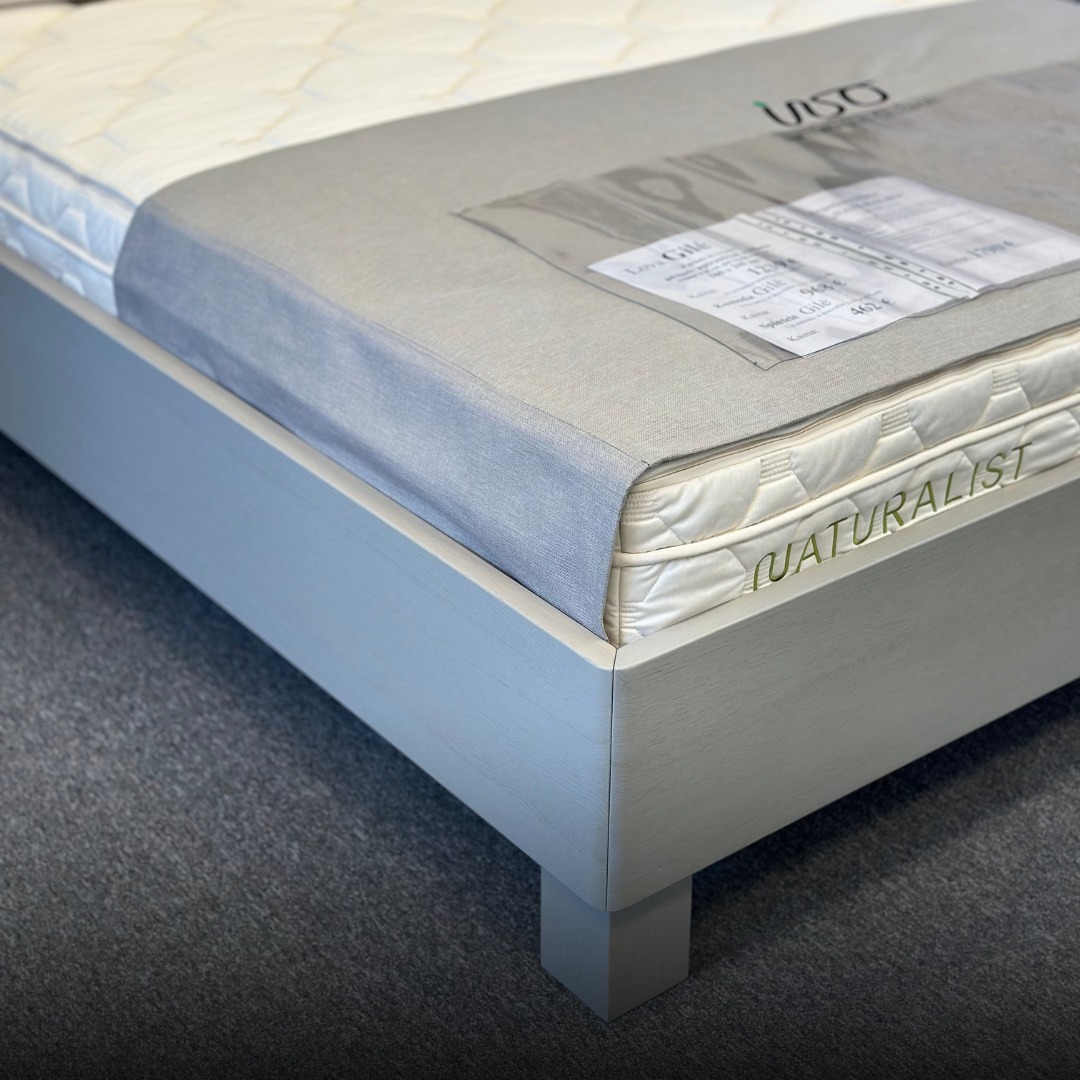 Lova ant kojelių, natūralus ąžuolas